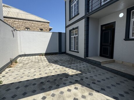 4 otaqlı həyət evi, 140 m², Binə: 138 000 ₼ 2