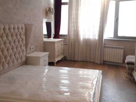 3 otaqlı mənzil, 175 m², Nizami: 500 000 ₼ 2