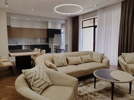 Kirayə 3 otaqlı mənzil, 176 m², İzmir Residence: 2 800 ₼/ay 5