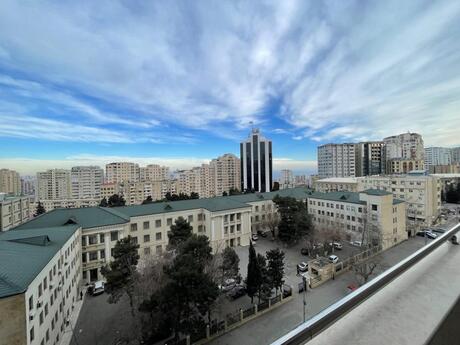 4 otaqlı mənzil, 186 m², Yasamal: 515 000 ₼ 2