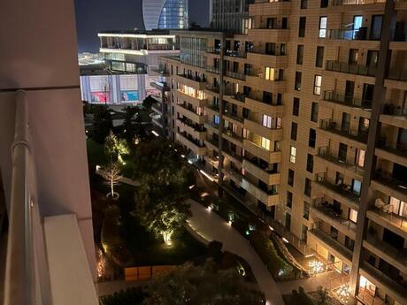 Kirayə 4 otaqlı mənzil, 180 m², Port Baku Residence: 4 000 ₼/ay 2