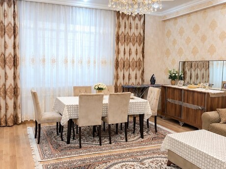 Kirayə 2 otaqlı mənzil, 110 m², 28 May: 1 300 ₼/ay 2