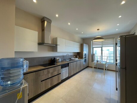 4 otaqlı mənzil, 219 m², Nizami: 680 000 ₼ 4