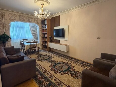 Объявление №6459121 - Баку, м. Халглар Достлугу, 3-комн., 90 м², 7/9 этаж