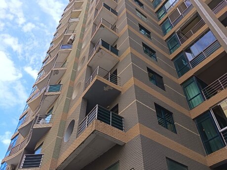 4 otaqlı mənzil, 205 m², 28 May: 480 000 ₼ 3