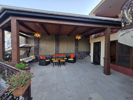 Elan №6459292 - Bakı, Fatmayı q., 10 otaqlı, 300 m²