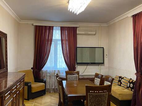 Kirayə 2 otaqlı mənzil, 65 m², 28 May: 800 ₼/ay 2
