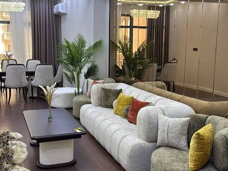 3 otaqlı mənzil, 172 m², Elmlər Akademiyası: 610 000 ₼ 3