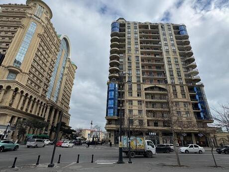 Объявление №6459357 - Баку, м. Элмляр Академиясы, 3-комн., 172 м², 6/17 этаж