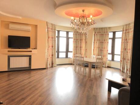4-room apartment for rent, 187 m², Nəriman Nərimanov: 400 ₼/mo 5