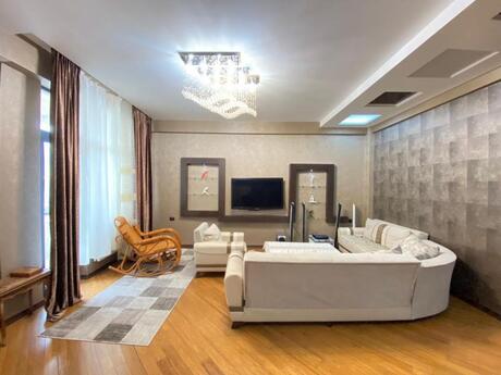 Kirayə 3 otaqlı mənzil, 150 m², 28 May: 1 300 ₼/ay 2