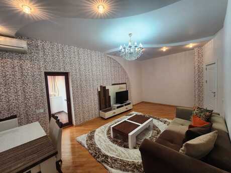 Kirayə 3 otaqlı mənzil, 120 m², 8 Noyabr: 1 100 ₼/ay 3