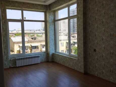 Kirayə 3 otaqlı mənzil, 120 m², 28 May: 900 ₼/ay 2