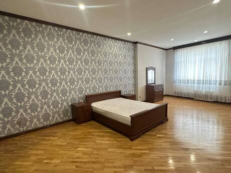 Kirayə 5 otaqlı mənzil, 240 m², Nizami: 1 800 ₼/ay 4