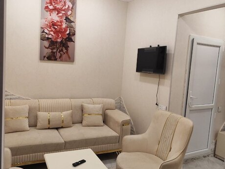 Elan №6459450 - Bakı, Sahil m., 2 otaqlı, 60 m², 1/2 mərtəbə