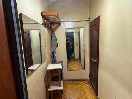 Elan №6459457 - Bakı, Memar Əcəmi m., 2 otaqlı, 45 m², 3/5 mərtəbə