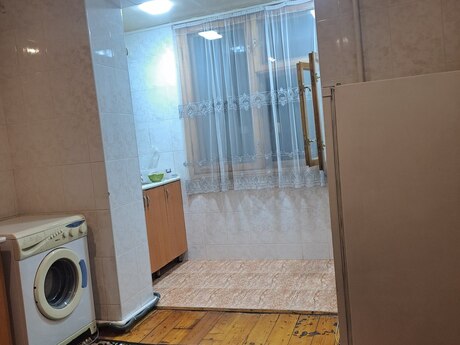 3-room apartment for rent, 80 m², 7-ci mikrorayon: 180 ₼/mo 2