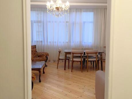 Kirayə 2 otaqlı mənzil, 110 m², Şah İsmayıl Xətai: 1 400 ₼/ay 3