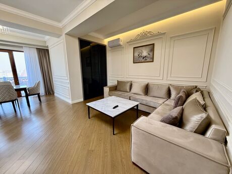 Аренда: 3-комнатная квартира, 138 м², 8 Noyabr: 1 800 ₼/мес 2