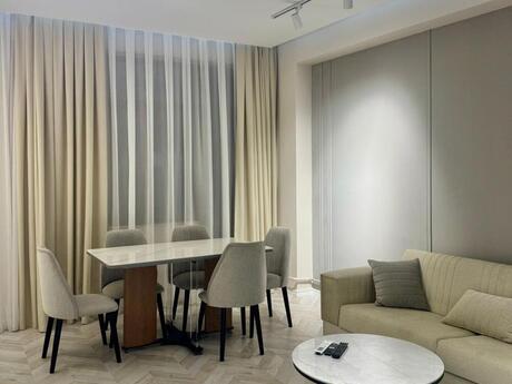 2-room apartment for rent, 83 m², 28 May: 1 600 ₼/mo 2
