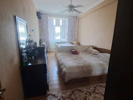 Объявление №6459657 - Баку, м. Ази Асланов, 2-комн., 90 м², 11/18 этаж