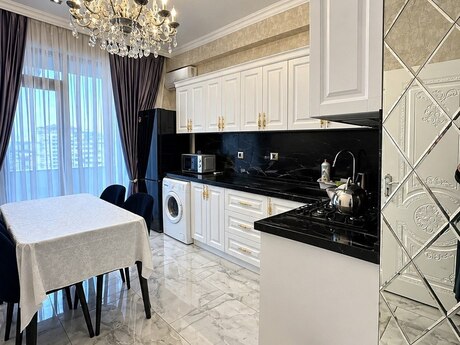 Kirayə 2 otaqlı mənzil, 100 m², 8 Noyabr: 1 400 ₼/ay 3
