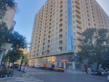 Объявление №6459652 - Баку, Насиминский  р., 3-комн., 138 м², 12/18 этаж