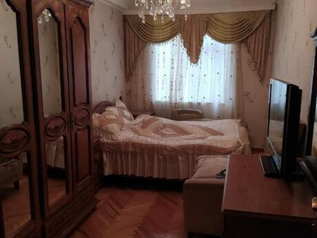 3 otaqlı mənzil, 80 m², İnşaatçılar: 215 000 ₼ 3