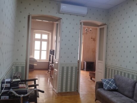 3 otaqlı mənzil, 70 m², 28 May: 205 000 ₼ 3