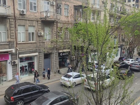3 otaqlı mənzil, 70 m², 28 May: 205 000 ₼ 2