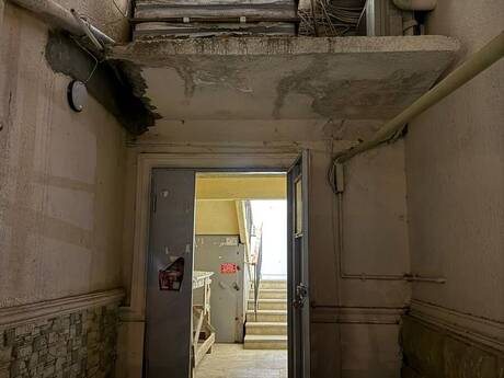 Nəriman Nərimanovda 3 otaqlı köhnə tikili mənzil satılır, 75 m², 245 000 AZN, şəkil 2 / 12