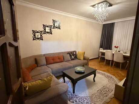 Elan №6459914 - Bakı, İçəri Şəhər m., 2 otaqlı, 75 m², 2/4 mərtəbə