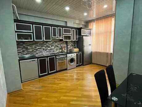 Kirayə 2 otaqlı mənzil, 75 m², İçəri Şəhər: 1 000 ₼/ay 4