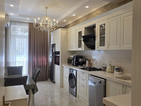 3 otaqlı mənzil, 115 m², 20 Yanvar: 385 000 ₼ 4