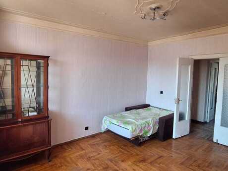 Elan №6459974 - Bakı, Neftçilər m., 3 otaqlı, 80 m², 5/5 mərtəbə