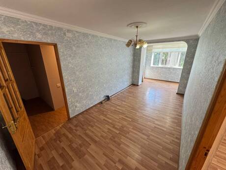 Elan №6412940 - Bakı, Neftçilər m., 2 otaqlı, 50 m², 3/5 mərtəbə