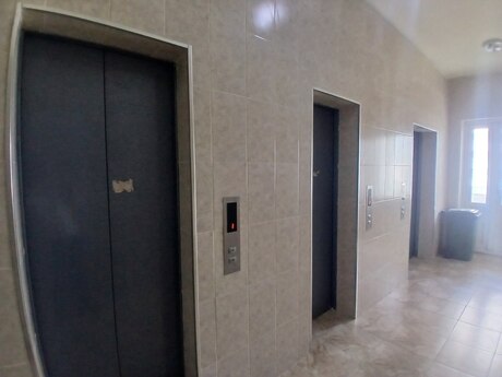 4 otaqlı mənzil, 205 m², 28 May: 600 000 ₼ 3
