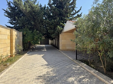 5 otaqlı həyət evi, 313 m², Yeni Ramana: 245 900 ₼ 5