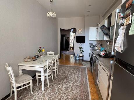 4 otaqlı mənzil, 135 m², Badamdar: 320 000 ₼ 3