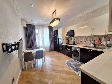3-комнатная квартира, 141 м², Badamdar: 410 000 ₼ 3