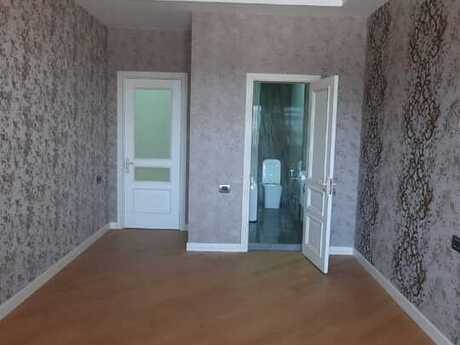 4 otaqlı mənzil, 180 m², 28 May: 420 000 ₼ 2