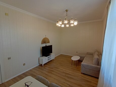 3-room apartment for rent, 85 m², Yasamal: 800 ₼/mo 2