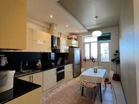 3-комнатная квартира, 166 м², İnşaatçılar: 350 000 ₼ 5