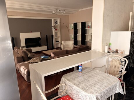 Kirayə 3 otaqlı mənzil, 125 m², 28 May: 1 500 ₼/ay 5