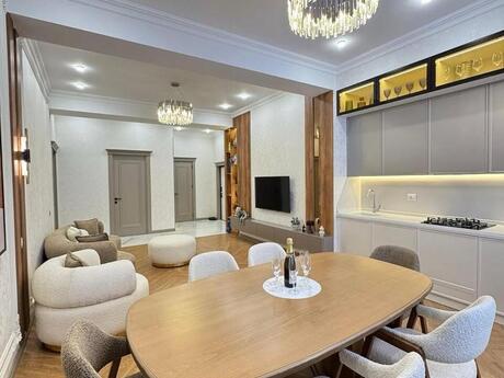 Kirayə 2 otaqlı mənzil, 75 m², 28 May: 1 200 ₼/ay 2