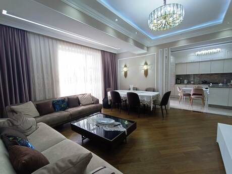 4-room apartment for rent, 171 m², 28 May: 3 000 ₼/mo 4