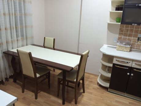 Kirayə 3 otaqlı mənzil, 70 m², Həzi Aslanov: 120 ₼/ay 2