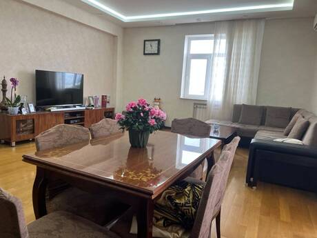 Elan №6460628 - Bakı, Elmlər Akademiyası m., 4 otaqlı, 180 m², 8/17 mərtəbə