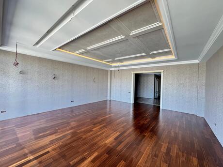4 otaqlı mənzil, 200 m², 28 May: 550 000 ₼ 4