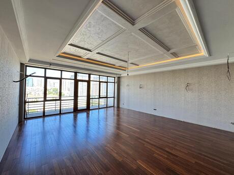 4 otaqlı mənzil, 200 m², 28 May: 550 000 ₼ 5
